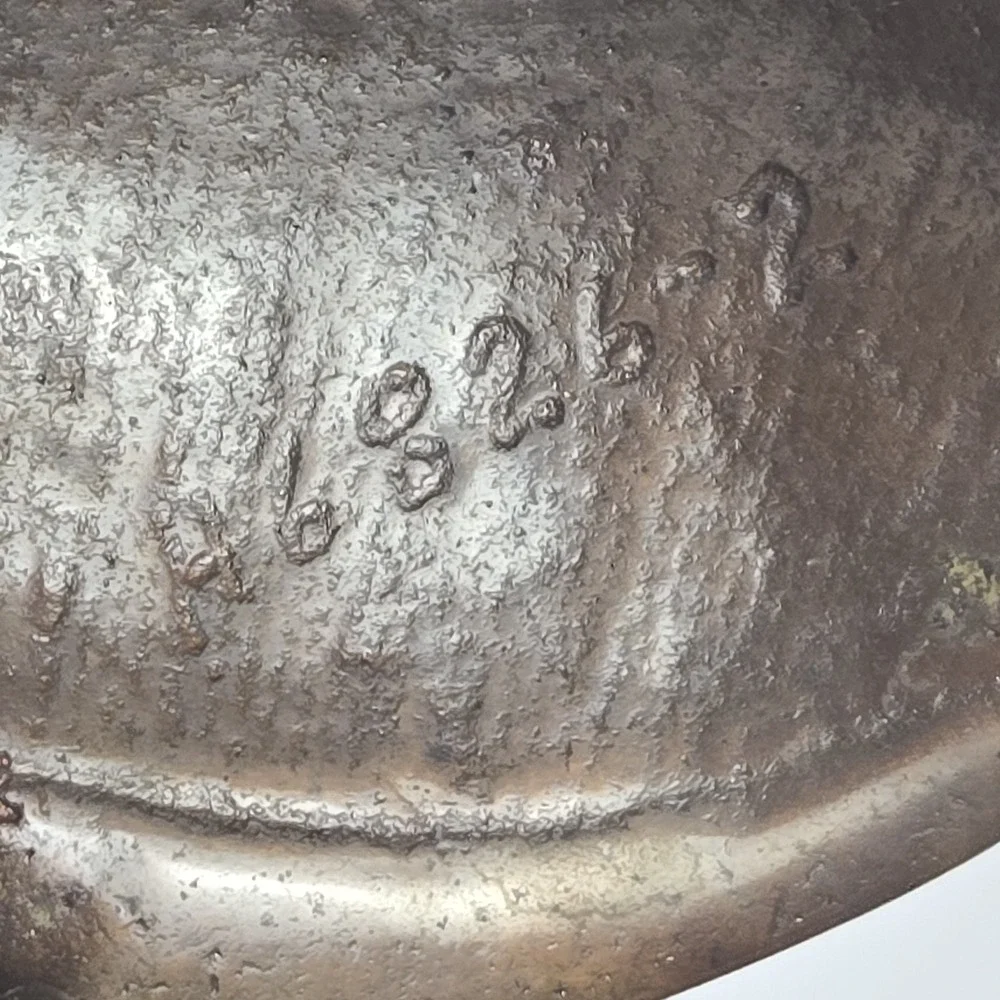 N/A antique solid